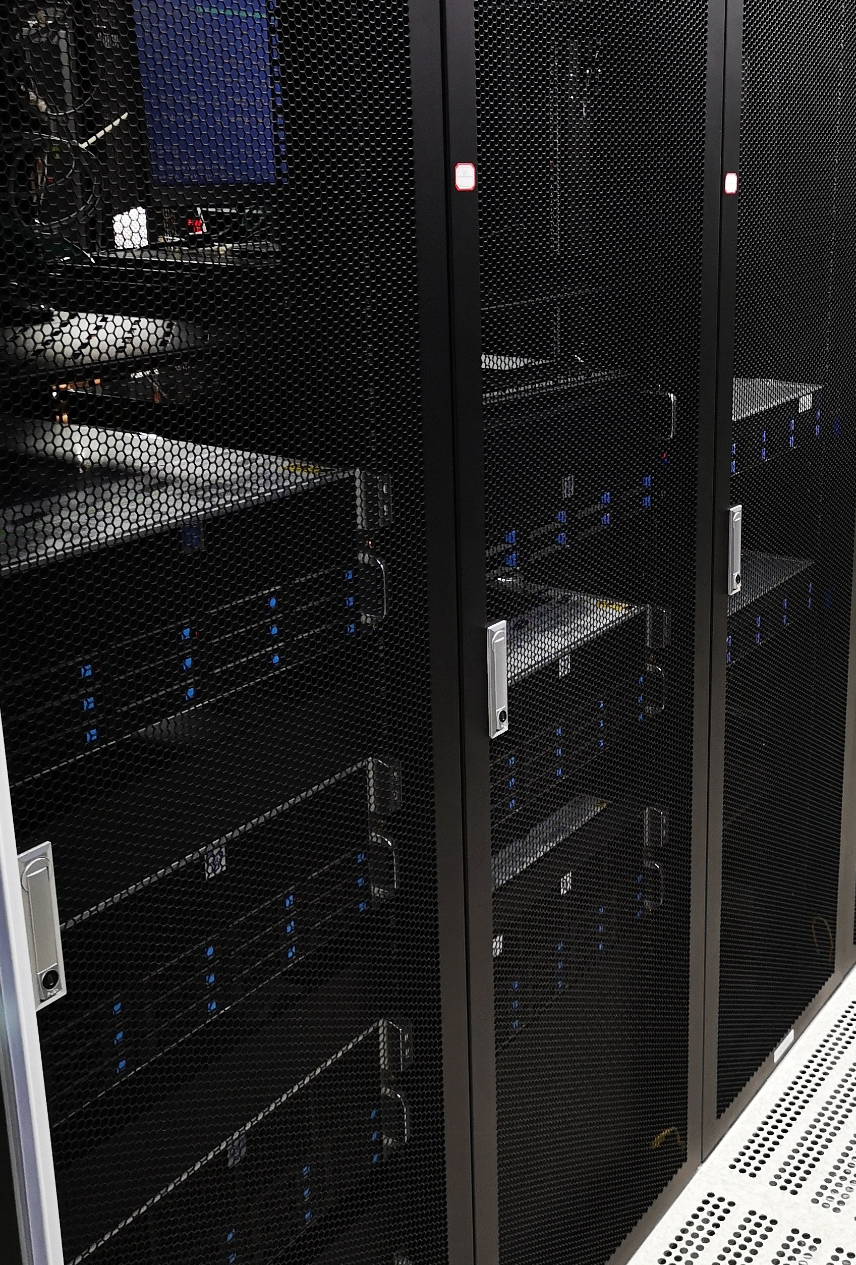 ABUIABACGAAgyOqJjwYo8q-HwwUw7go4lwg